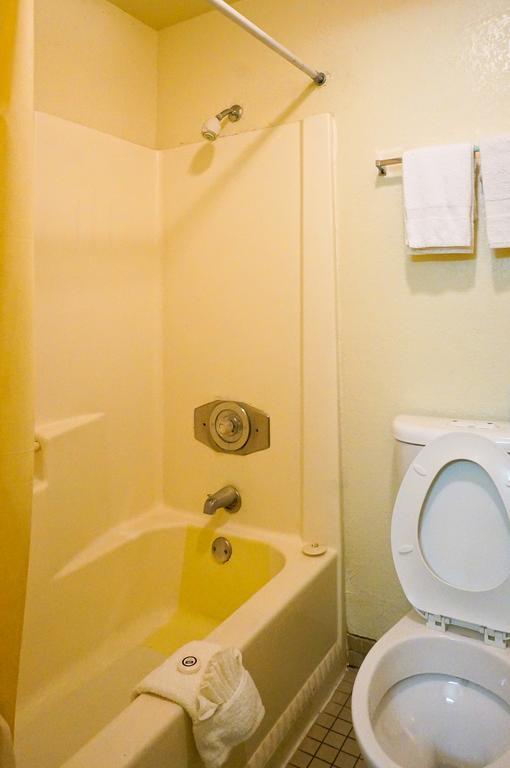Ez 8 Motel San Jose I São José Quarto foto